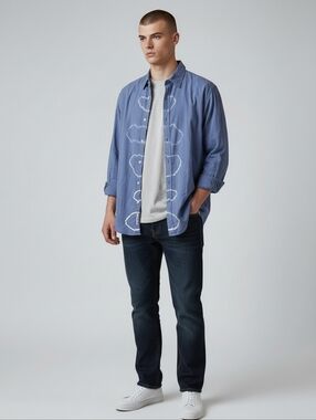 Consumer Guide Blue & White Button Down Shirt (XL)